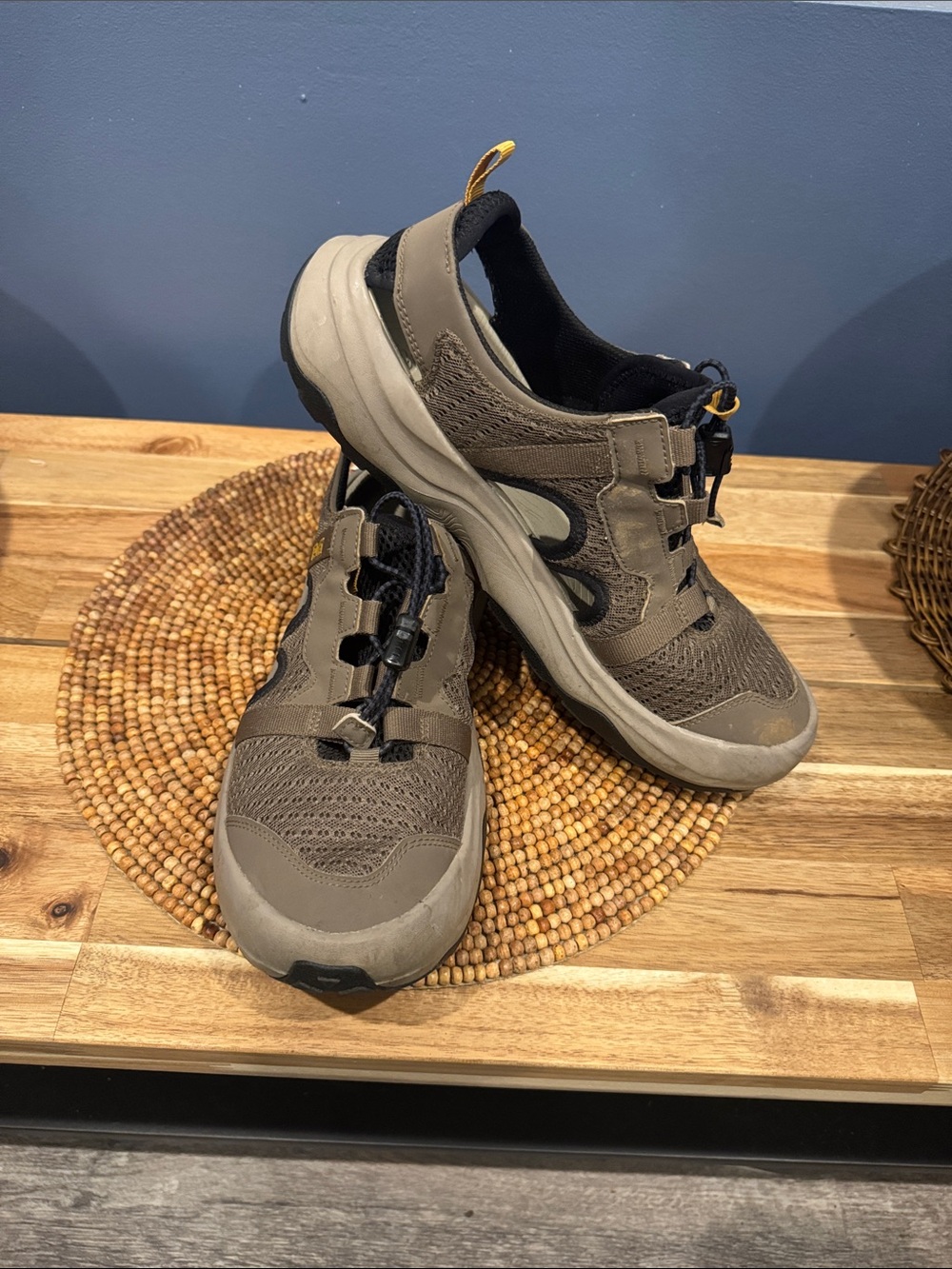 Teva Mens Outflow Waterproof Hiking Sneaker sandal Taupe 10 Mens